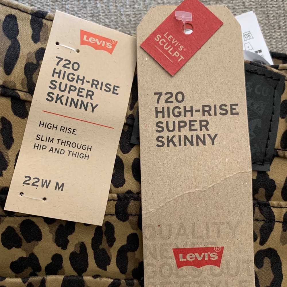 Levi’s 720 Super Skinny High Rise Jean 22W